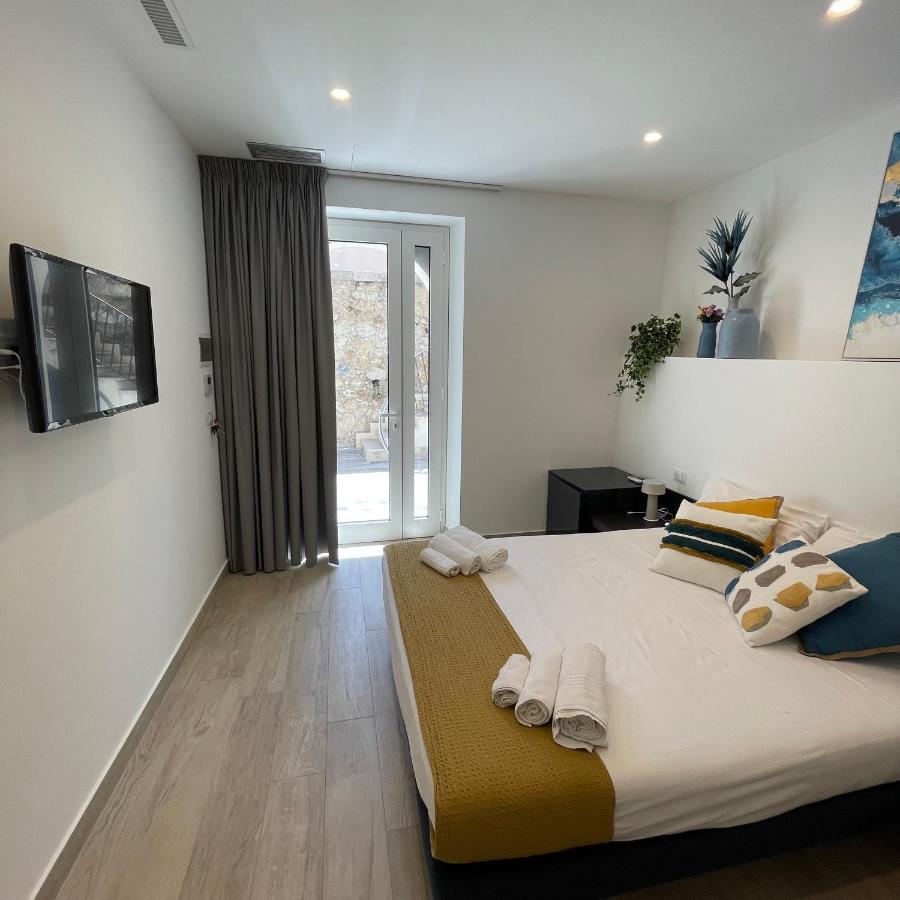 טאורמינה Namuri Luxury Rooms מראה חיצוני תמונה